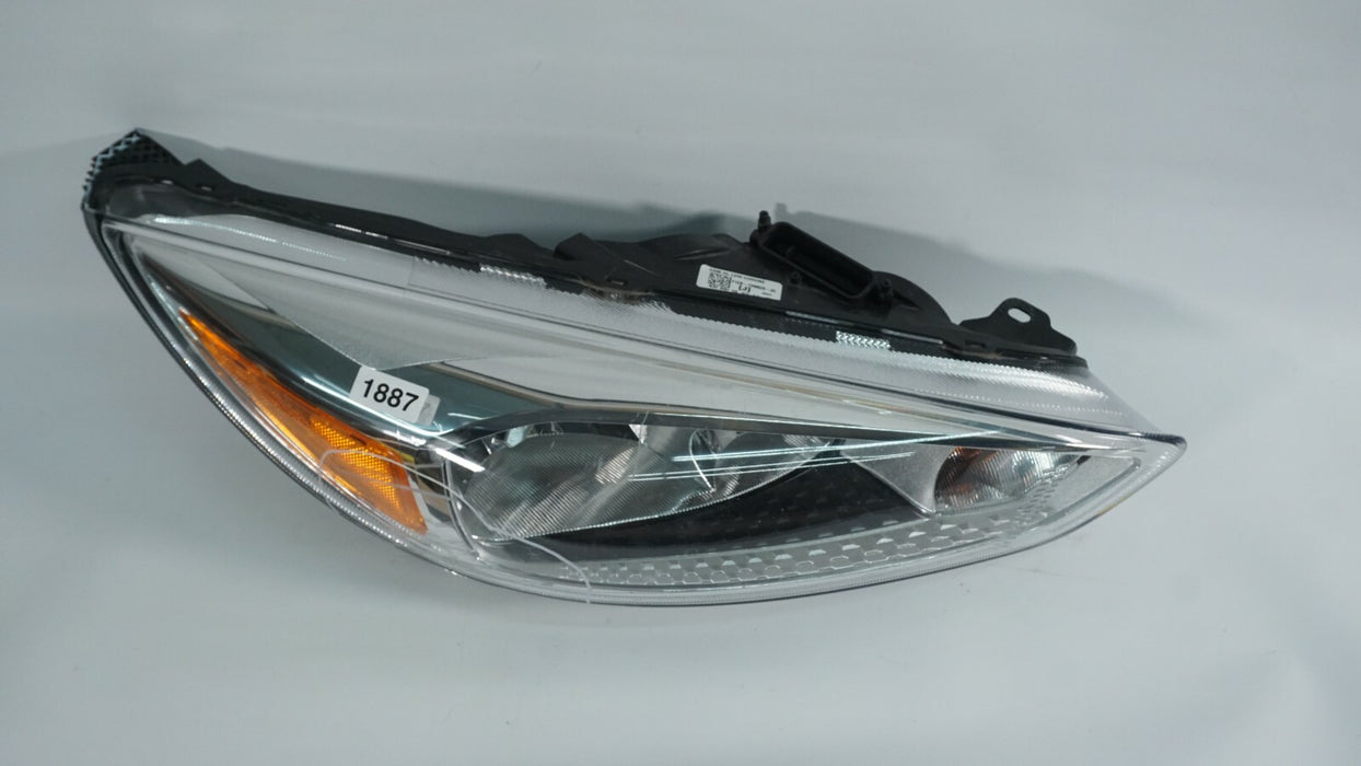 2015-2018 FORD FOCUS FRONT RIGHT PASSENGER SIDE HEADLIGHT HALOGEN LAMP OEM