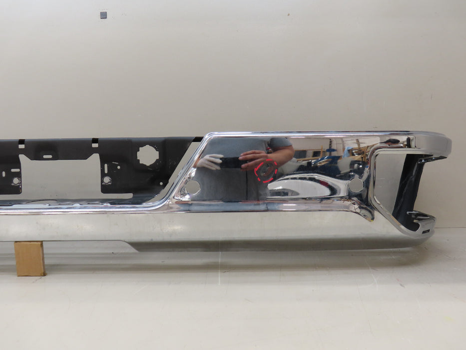 2019-2024 GMC/CHEVROLET SIERRA/SILVERADO 2500 3500 REAR BUMPER METAL OEM