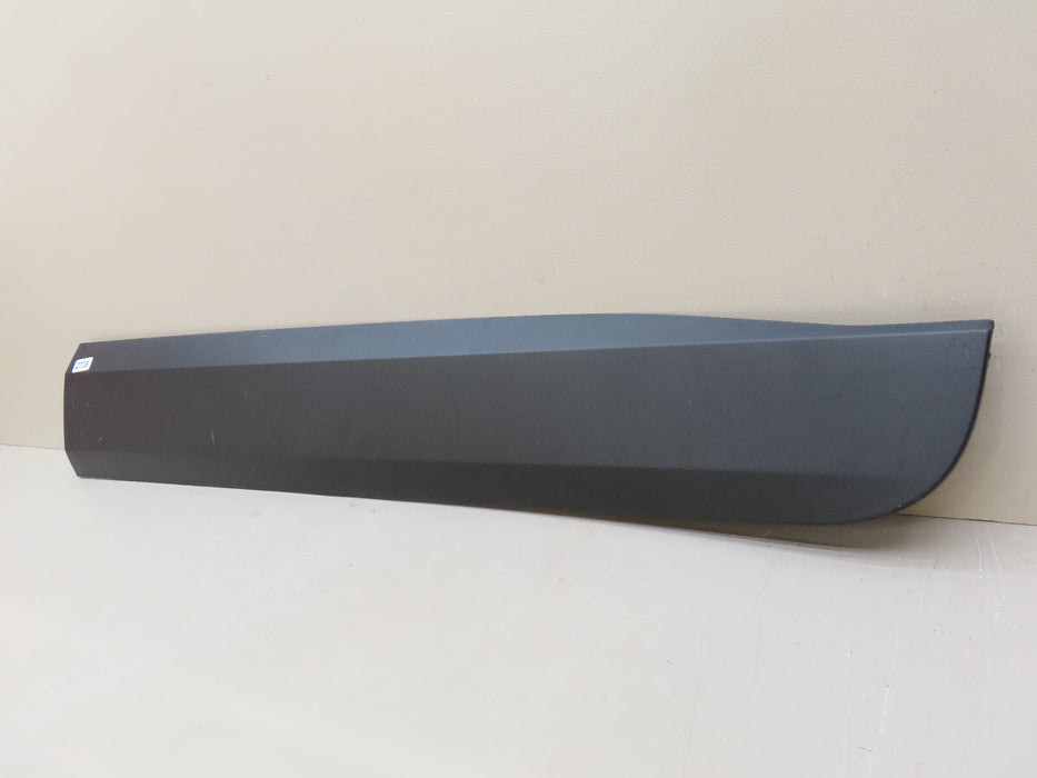 2018-2023 CHEVROLET TRAVERSE FRONT RIGHT PASSENGER DOOR MOLDING LOWER OEM