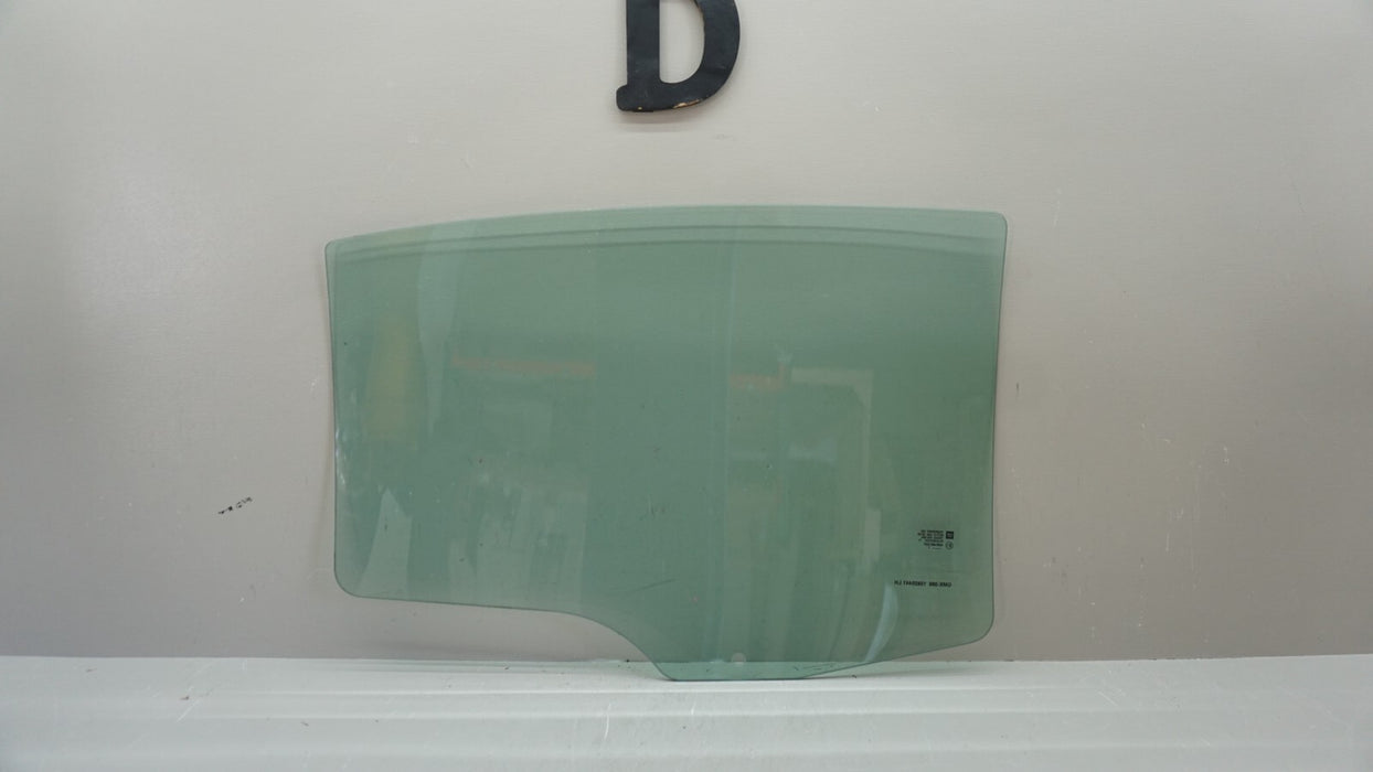 2007-2009 SATURN AURA REAR LH LEFT DRIVER SIDE DOOR WINDOW GLASS OEM