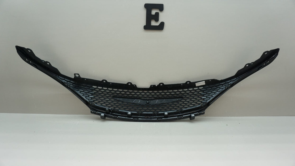 2017-2019 CHRYSLER PACIFICA FRONT UPPER GRILL GRILLE COVER OEM 68228996A