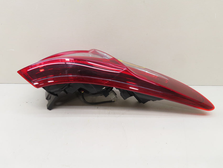 2017 2018 2019 2020 2021 2022 NISSAN ROGUE REAR LEFT DRIVER TAIL LIGHT OUTER OEM