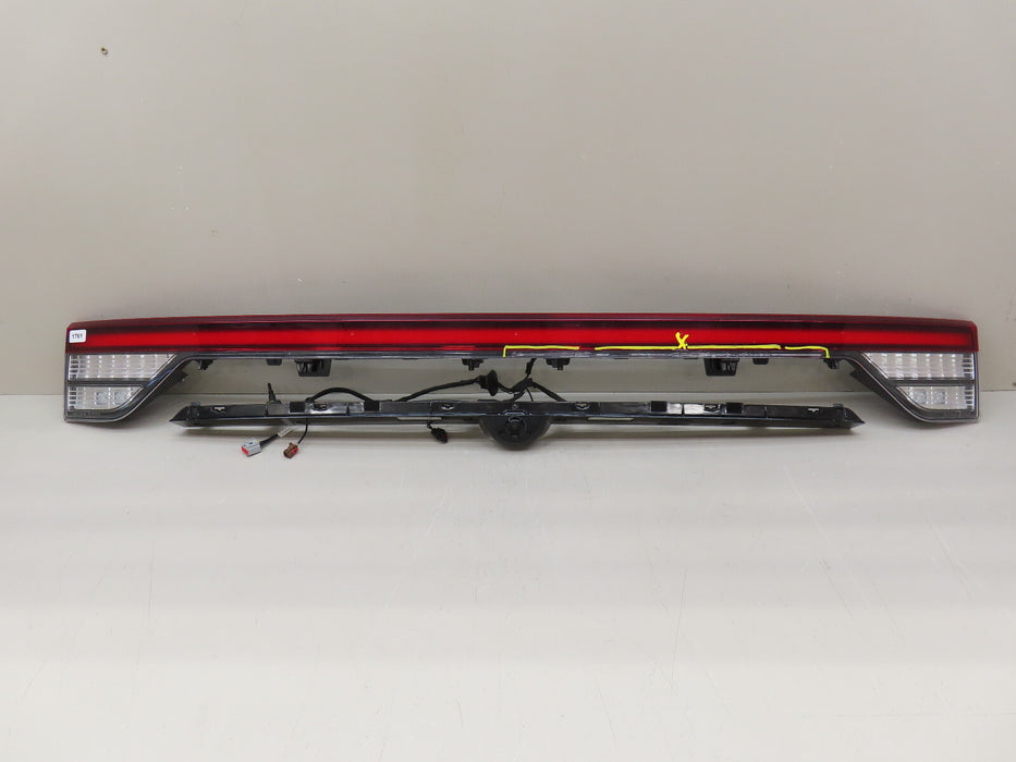 2020-2024 LINCOLN AVIATOR REAR CENTER TRUNK TAIL LIGHT LED W/CAMERA OEM