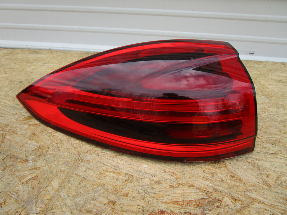 2015 2016 2017 PORSCHE CAYENNE LEFT REAR LED TAILLIGHT TAILLAMP OEM