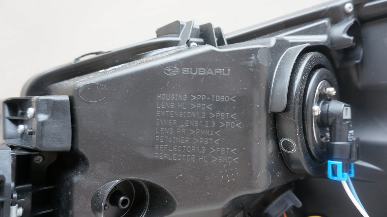 2018-2019 SUBARU OUTBACK FRONT RIGHT RH HALOGEN HEADLIGHT LAMP 84001AL10A OEM