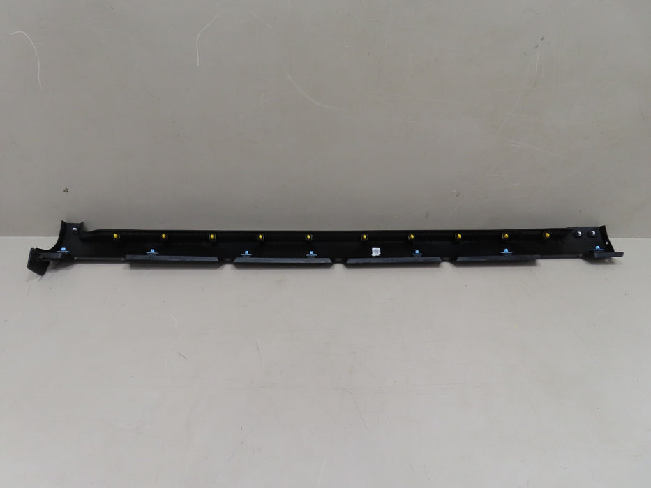 2020-2021 HYUNDAI VENUE LEFT ROCKER SKIRT MOLDING COVER PANEL OEM 87751-K2000