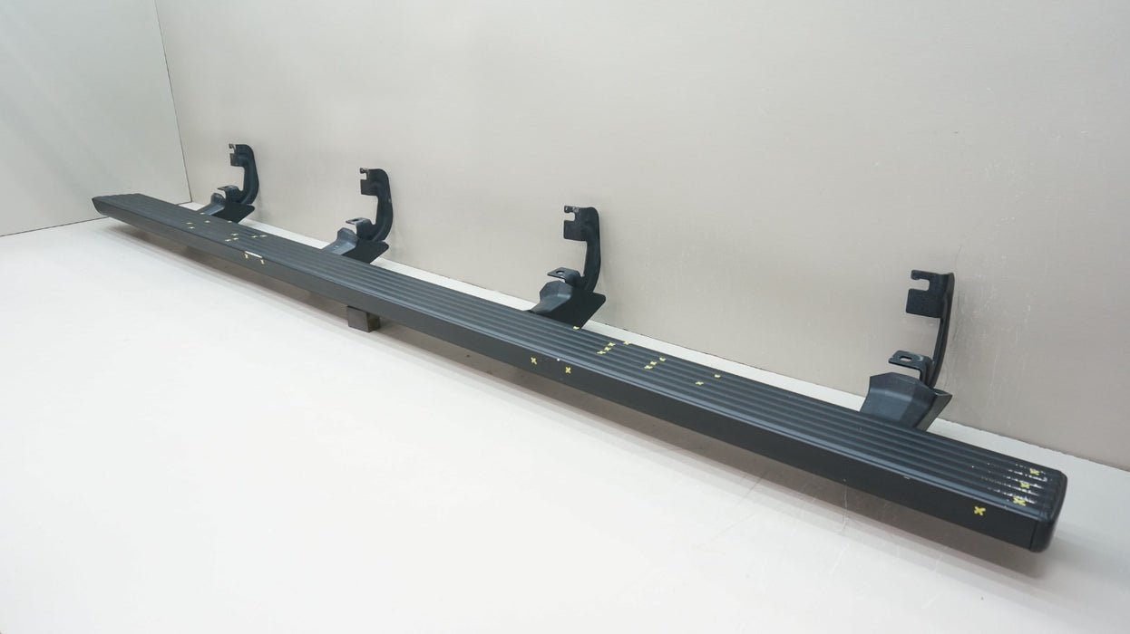 2020-2025 CHEVROLET SILVERADO / GMC SIERRA 2500 3500 LEFT RUNNING BOARD OEM
