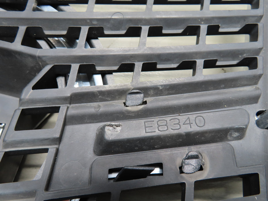 2010 2011 2012 CADILLAC SRX FRONT UPPER GRILLE GRILL CHROME W/EMBLEM 25778321