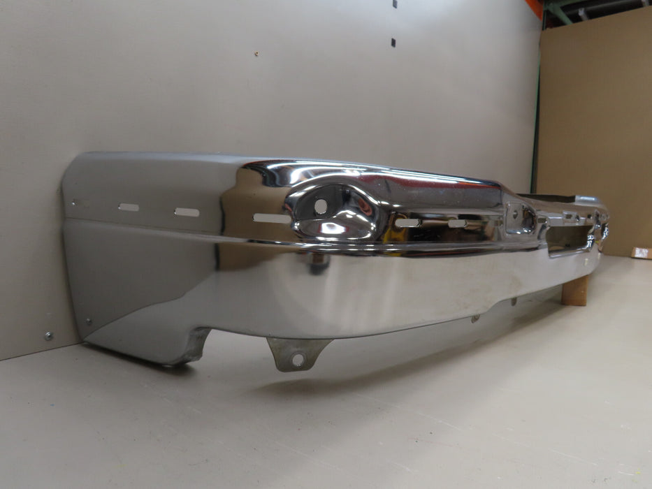 2003-2007 CHEVROLET SILVERADO 1500,2500 AVALANCHE FRONT UPPER BUMPER COVER OEM