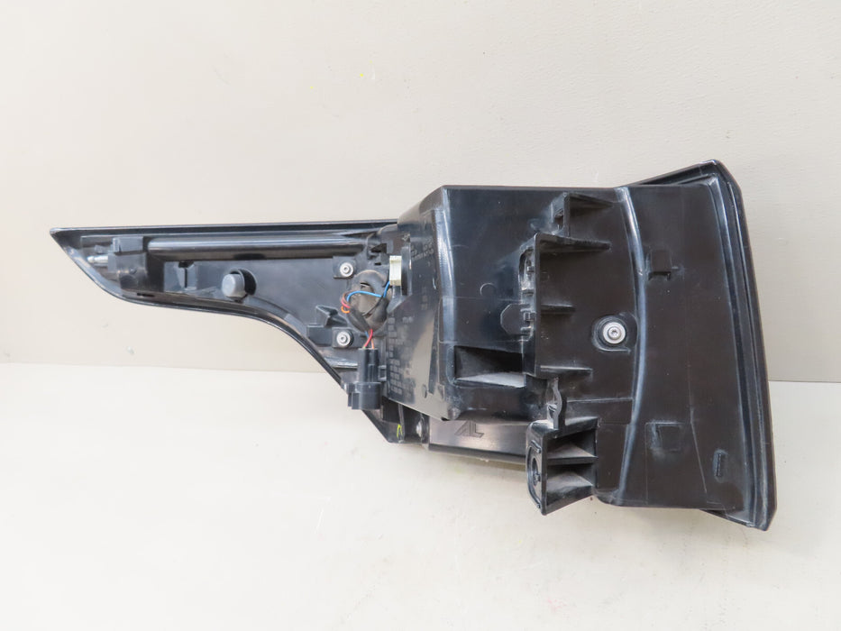 2014-2017 Land Rover Range Rover Sport RH RIGHT LED TAIL LIGHT LAMP OEM