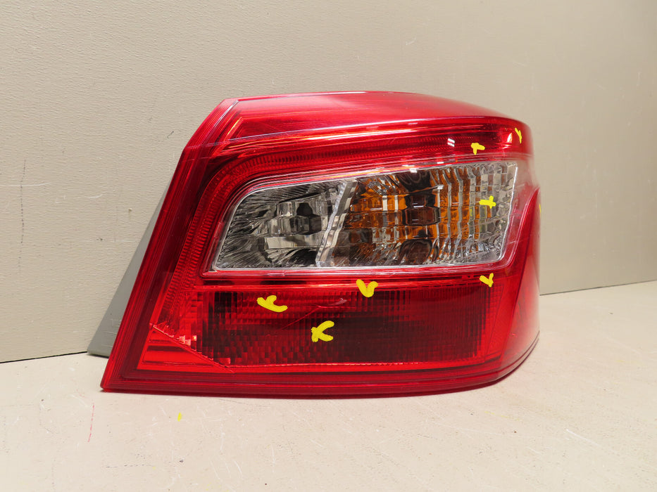 2016-2019 NISSAN SENTRA REAR RIGHT PASSENGER SIDE TAIL LIGHT HALOGEN OEM