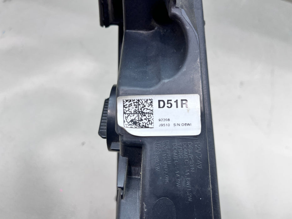 2022-2023 HYUNDAI KONA RH RIGHT LED DAYTIME RUNNING LIGHT D51R 92208 J9510 OEM