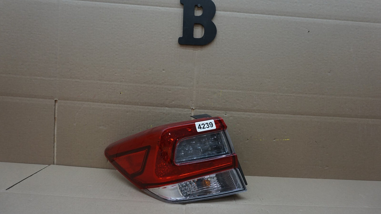 2017-2019 SUBARU CROSSTREK REAR LEFT DRIVERS SIDE TAIL LIGHT OEM 17 18 19