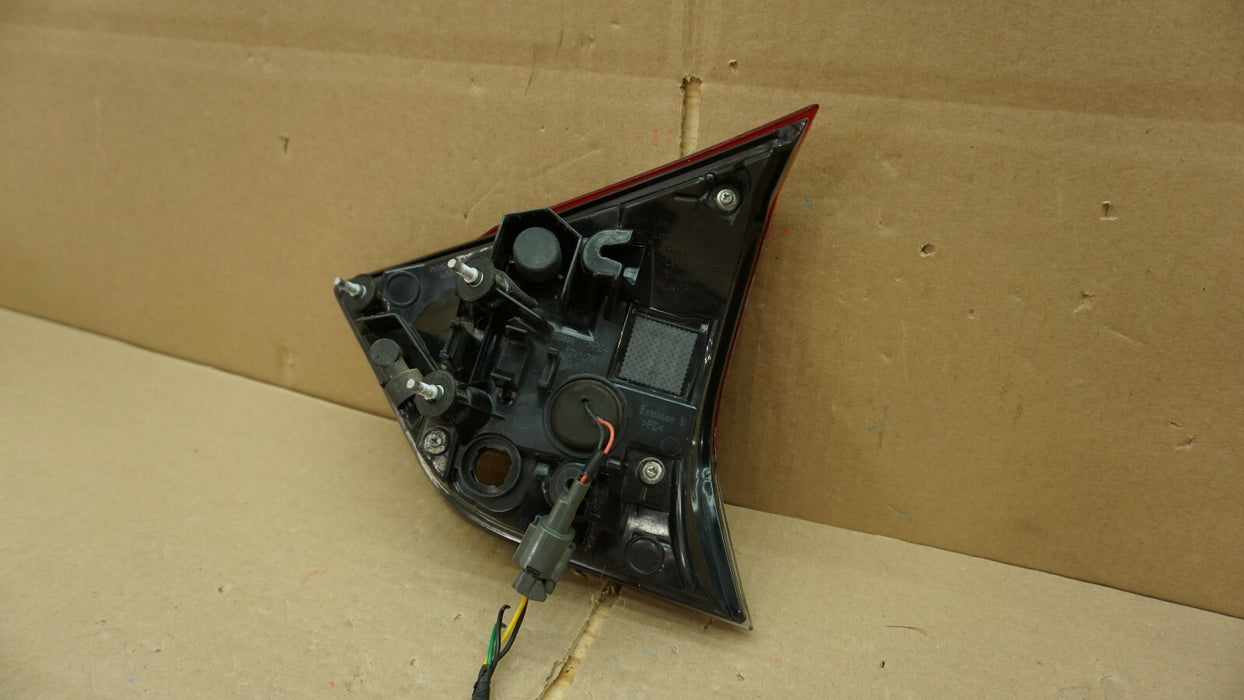 2017-2019 NISSAN ROGUE LEFT DRIVER SIDE INNER TAIL LIGHT HALOGEN OEM 17 18 19