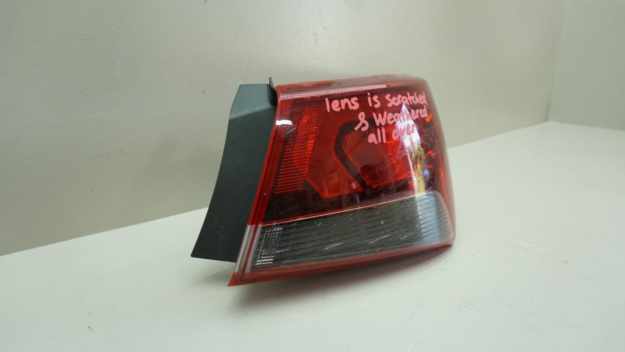 2018-2020 HYUNDAI ACCENT REAR RIGHT PASSENGER OUTER TAIL LIGHT OEM 92402-J0010