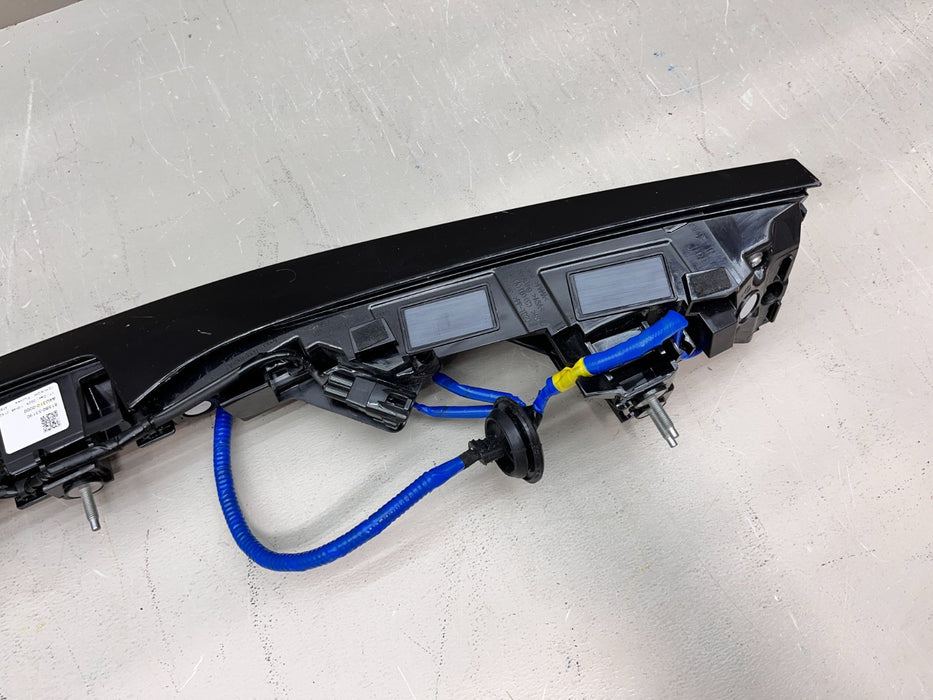 2021-2025 LEXUS IS300 IS350 IS500 CENTER TAIL LIGHT OEM 81580-53190