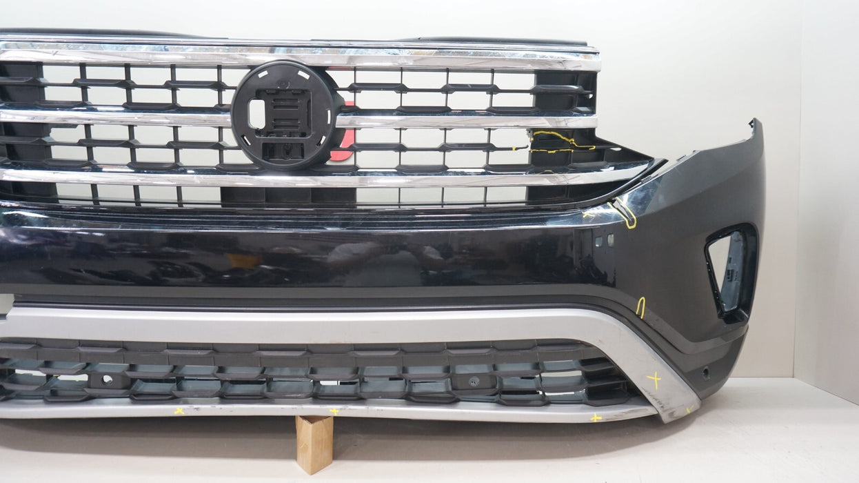 2020-2023 VOLKSWAGEN ATLAS FRONT BUMPER COVER WITH GRILLE OEM 3CM807221