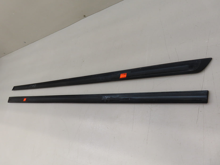 2019-2023 TOYOTA RAV4 FRONT RH PASSENGER LH DRIVER LOWER DOOR MOLDING OEM