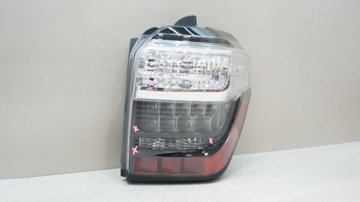 2014-2024 TOYOTA 4RUNNER REAR RIGHT PASSENGER SIDE LED TAIL LIGHT OEM