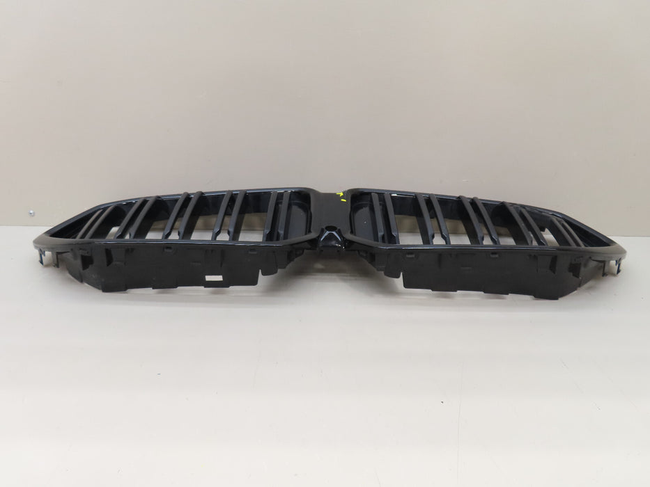 2020-2023 BMW X6M FRONT RADIATOR GRILL GRILLE OEM 8079731