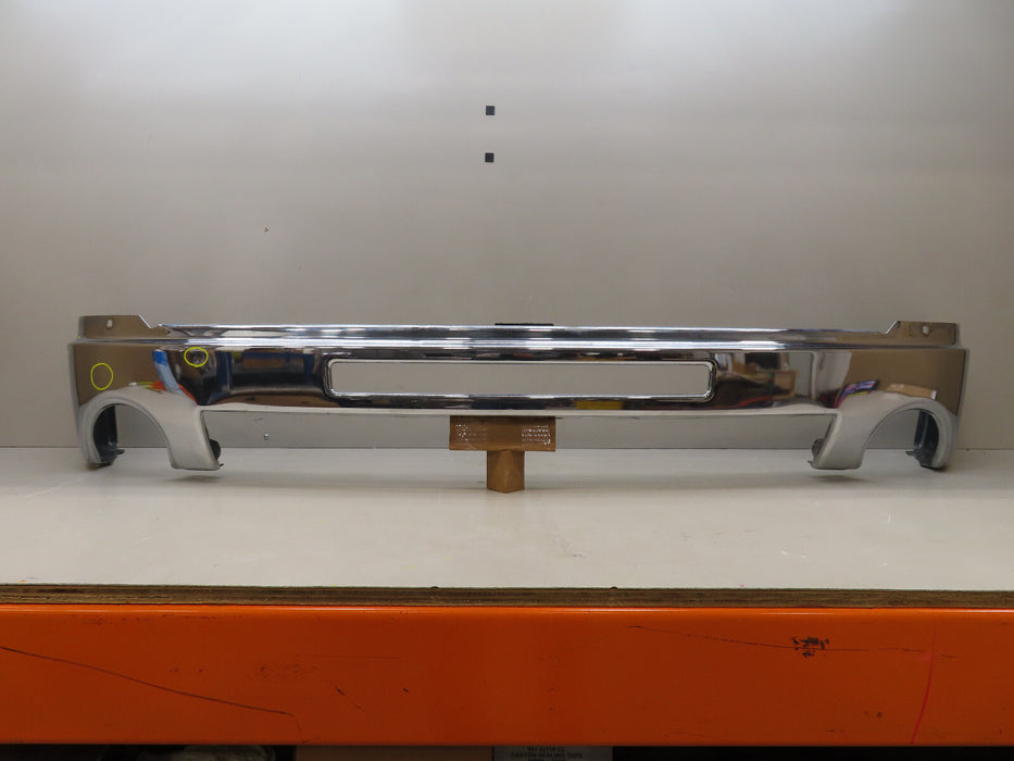 2007-2013 GMC SIERRA 1500,2500,3500 FRONT METAL BUMPER OEM