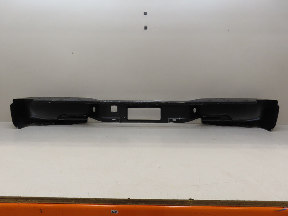 1999-2006 CHEVROLET/GMC REAR CHROME BUMPER OEM