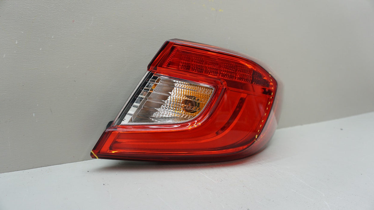 2018-2022 HONDA ACCORD REAR RH RIGHT PASSENGER SIDE OUTER TAIL LIGHT OEM