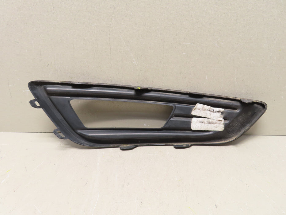 2014-2018 FORD FOCUS  MK3 FRONT LEFT DRIVER SIDE FOG LIGHT BEZEL OEM
