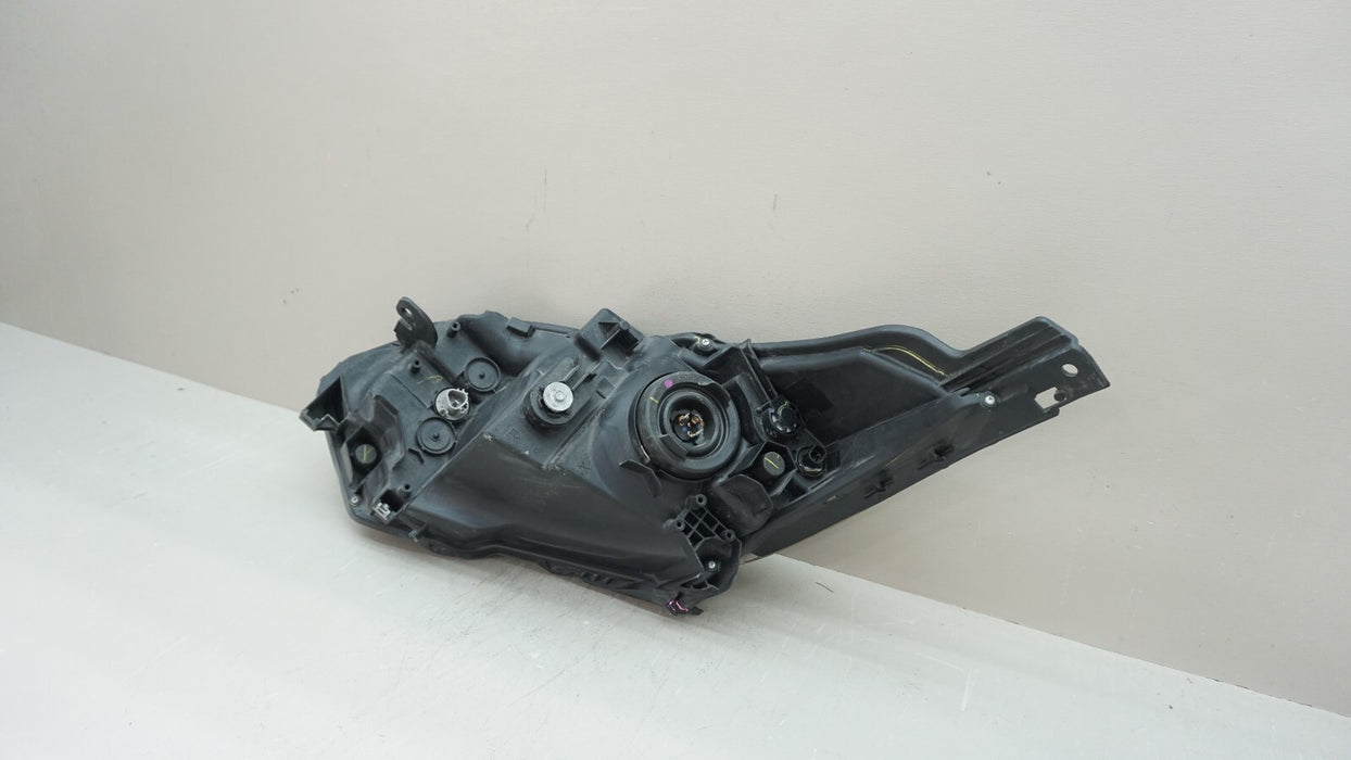 2016-2018 HONDA HR-V FRONT RIGHT PASSENGER HEADLIGHT LAMP HALOGEN OEM 100-18091