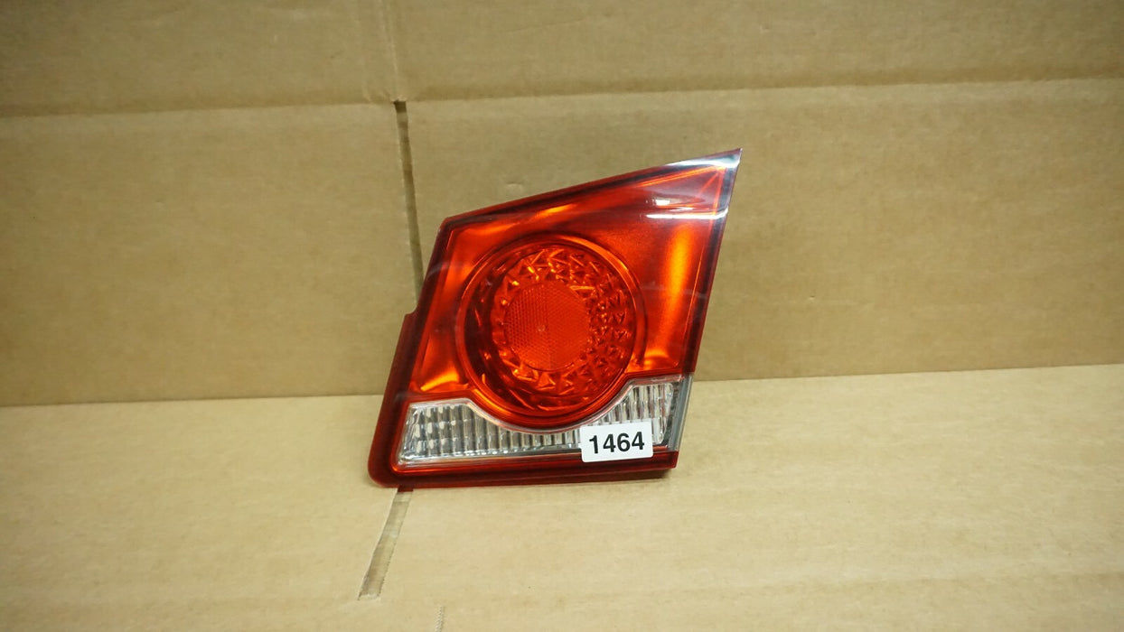 2011-2016 CHEVROLET CRUZE REAR RIGHT PASSENGER SIDE INNER TAIL LIGHT LAMP OEM