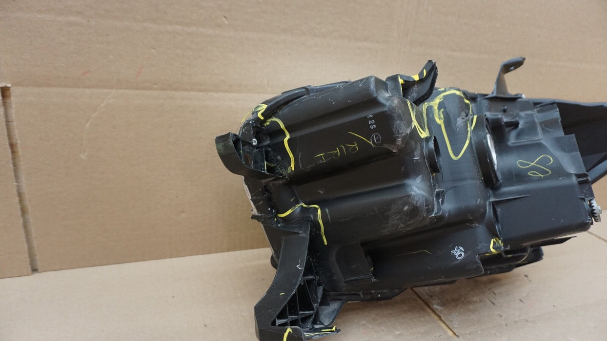 2016-2018 TOYOTA TACOMA FRONT RH RIGHT PASSENGER SIDE HEADLIGHT OEM 16 17 18