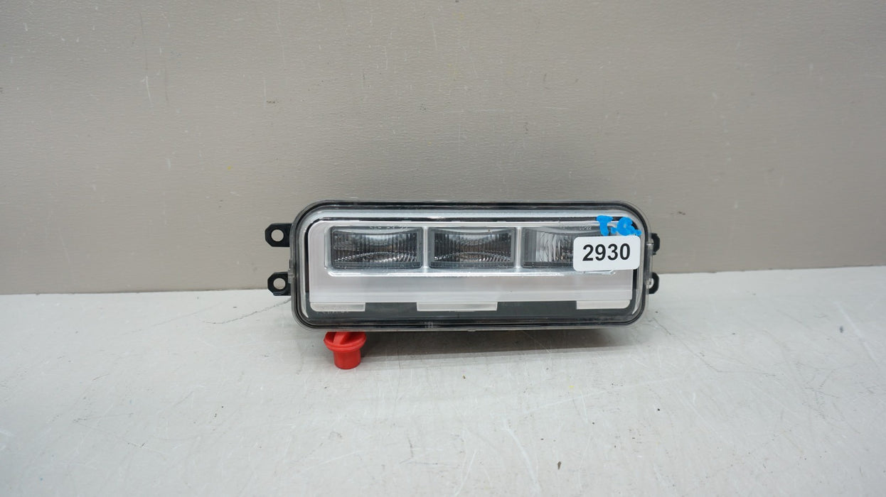2022-2025 TOYOTA TUNDRA FRONT RIGHT PASSENGER SIDE FOG LIGHT OEM