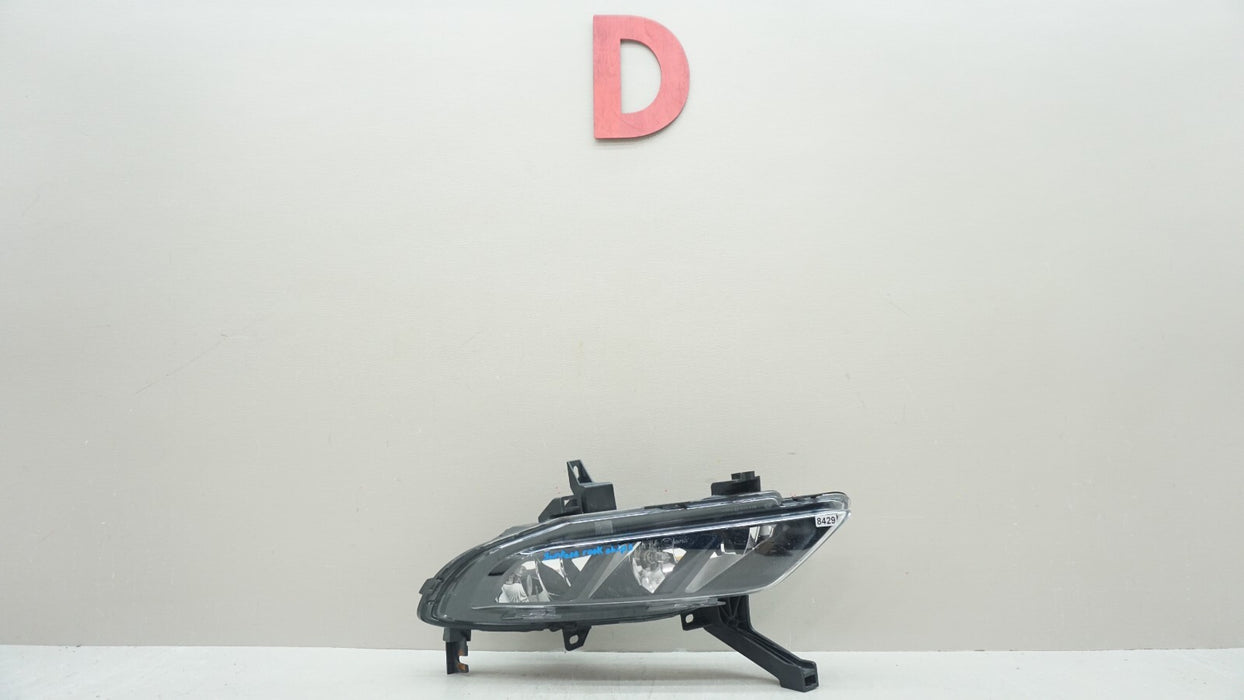 2016-2018 NISSAN MAXIMA FRONT RIGHT PASSENGER SIDE FOG LIGHT OEM