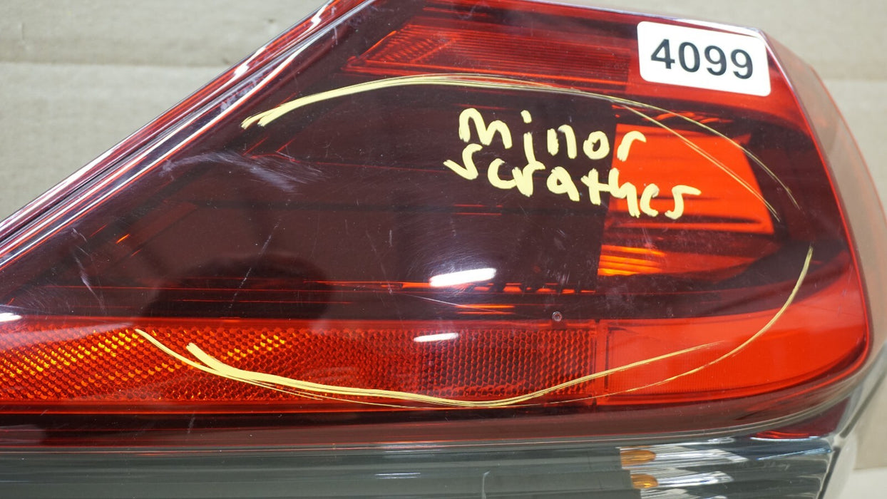 2017-2019 NISSAN ROGUE REAR LEFT DRIVERS SIDE OUTER TAIL LIGHT OEM 17 18 19
