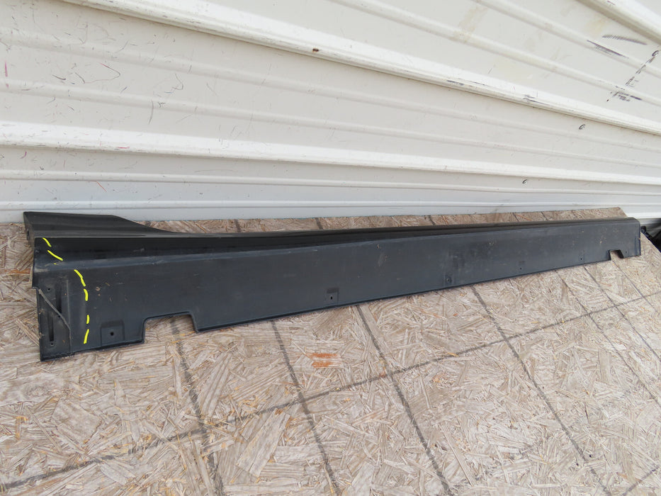 2018 2019 HYUNDAI SONATA RIGHT PASSENGER SIDE ROCKER PANEL COVER OEM 87752C2500