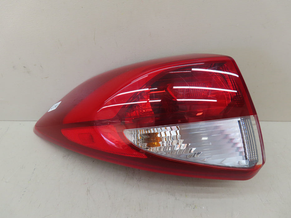 2016-2018 HYUNDAI TUCSON REAR LEFT DRIVER SIDE TAIL LIGHT OEM