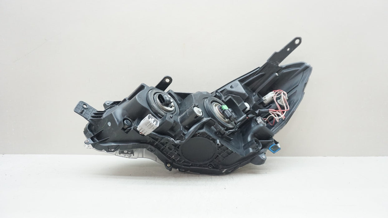 2012-2015 SUBARU IMPREZA FRONT RIGHT PASSENGER SIDE HALOGEN HEADLIGHT OEM