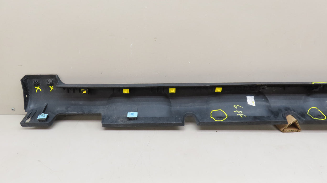 2020-2025 HYUNDAI VENUE RIGHT ROCKER SKIRT MOLDING COVER PANEL OEM 87752-K2000