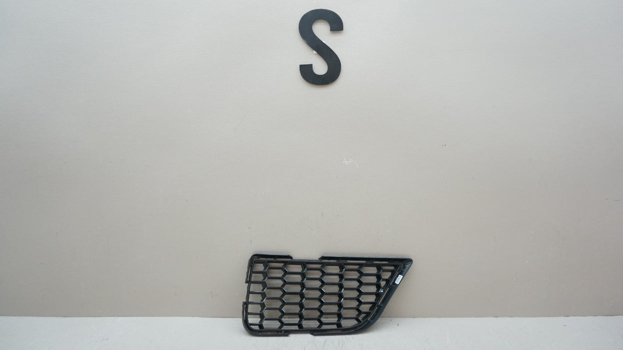 2018-2020 BMW M5 F90 RH RIGHT FRONT LOWER BUMPER GRILLE 8065318 OEM