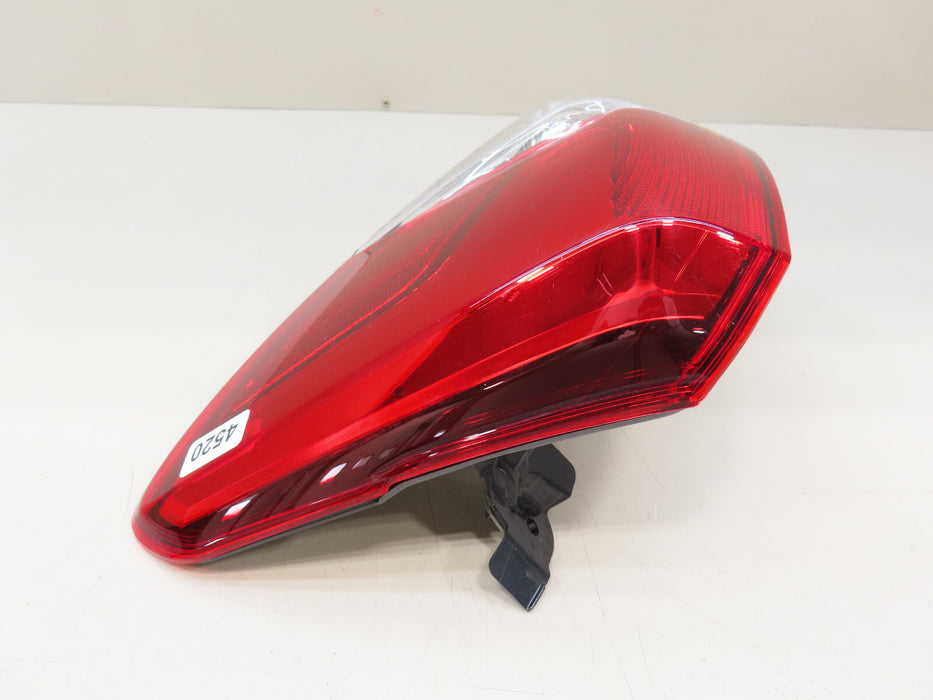 2019-2024 SUBARU FORESTER REAR RIGHT PASSENGER SIDE OUTER TAIL LIGHT OEM