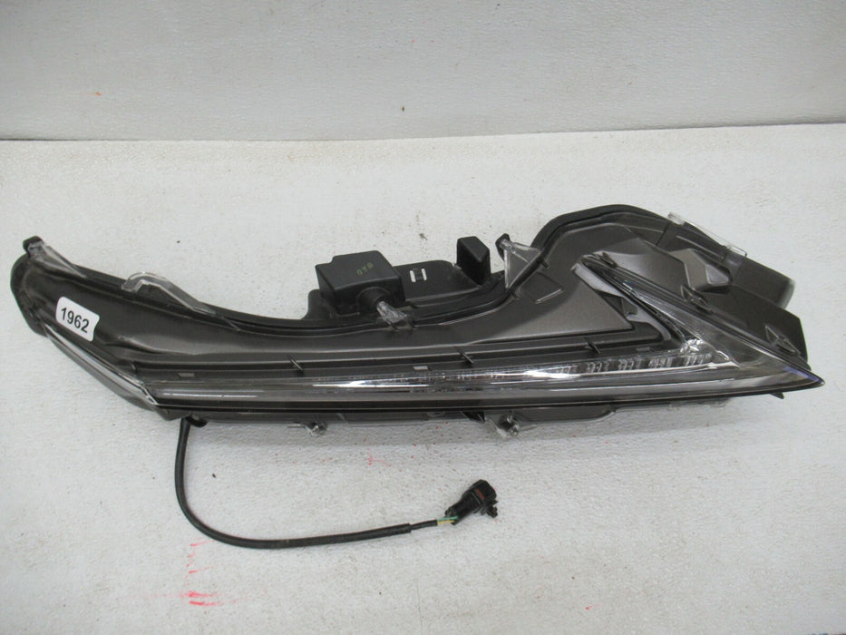 2015-2020 LEXUS NX200T NX300 RIGHT PASSENGER DRL DAYTIME RUNNING LIGHT LAMP OEM