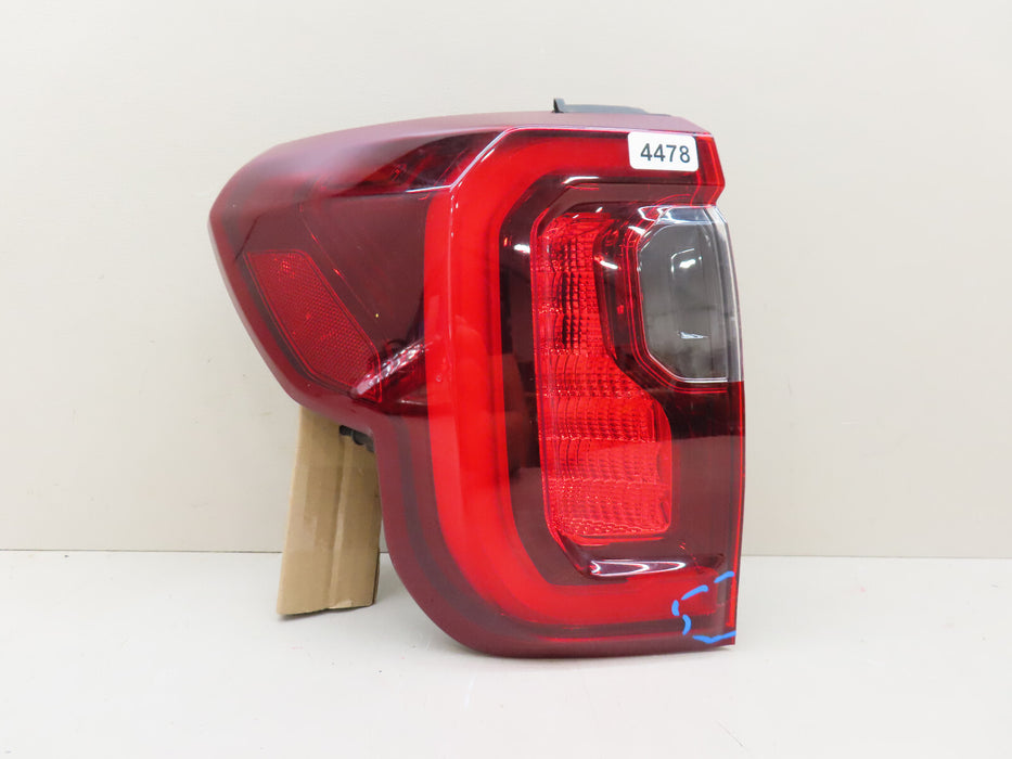 2020-2023 GMC ACADIA REAR LEFT DRIVER SIDE TAIL LIGHT OUTER OEM 84863046