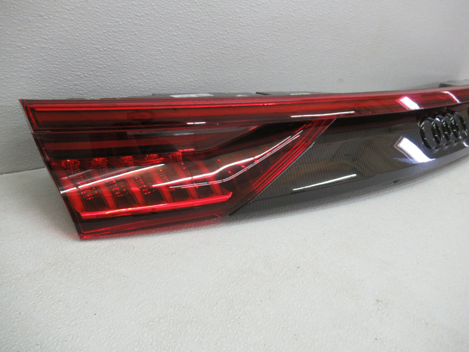 2019 2020 2021 AUDI Q8 RS Q8RS CENTER BRAKE TAIL LIGHT LED CARBON FIBER LAMP OEM