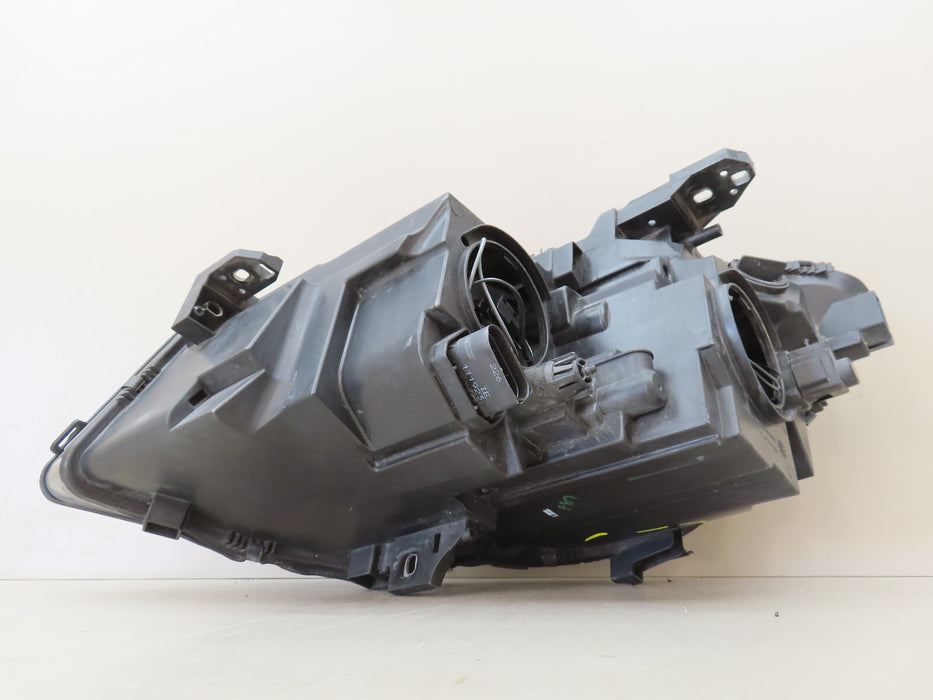 2014-2019 MERCEDES-BENZ CLA 250 FRONT RIGHT PASSENGER HEADLIGHT HALOGEN OEM