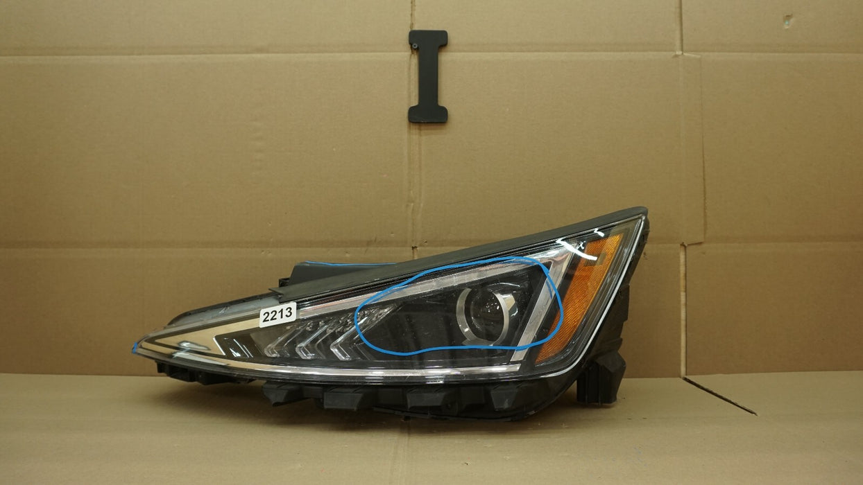 2019-2020 HYUNDAI ELANTRA FRONT LEFT DRIVER SIDE HEADLIGHT HALOGEN OEM 19 20