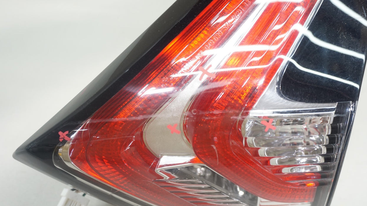 2015-2018 NISSAN MURANO REAR RH RIGHT PASSENGER SIDE TAIL LIGHT OEM