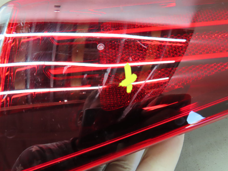 2019 2020 LEXUS ES350 ES300H REAR RIGHT PASSENGER TAIL LIGHT OEM