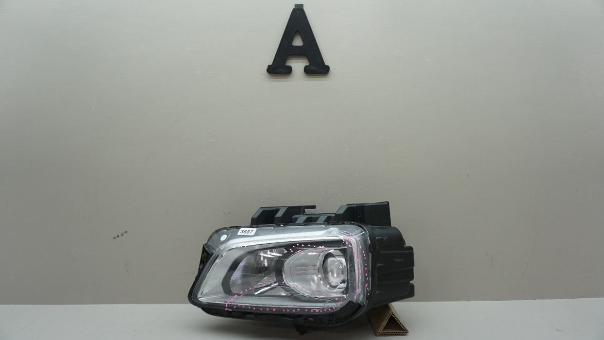 2018-2020 HYUNDAI KONA FRONT LEFT SIDE HEADLIGHT LAMP HALOGEN OEM 92101-J9XXX