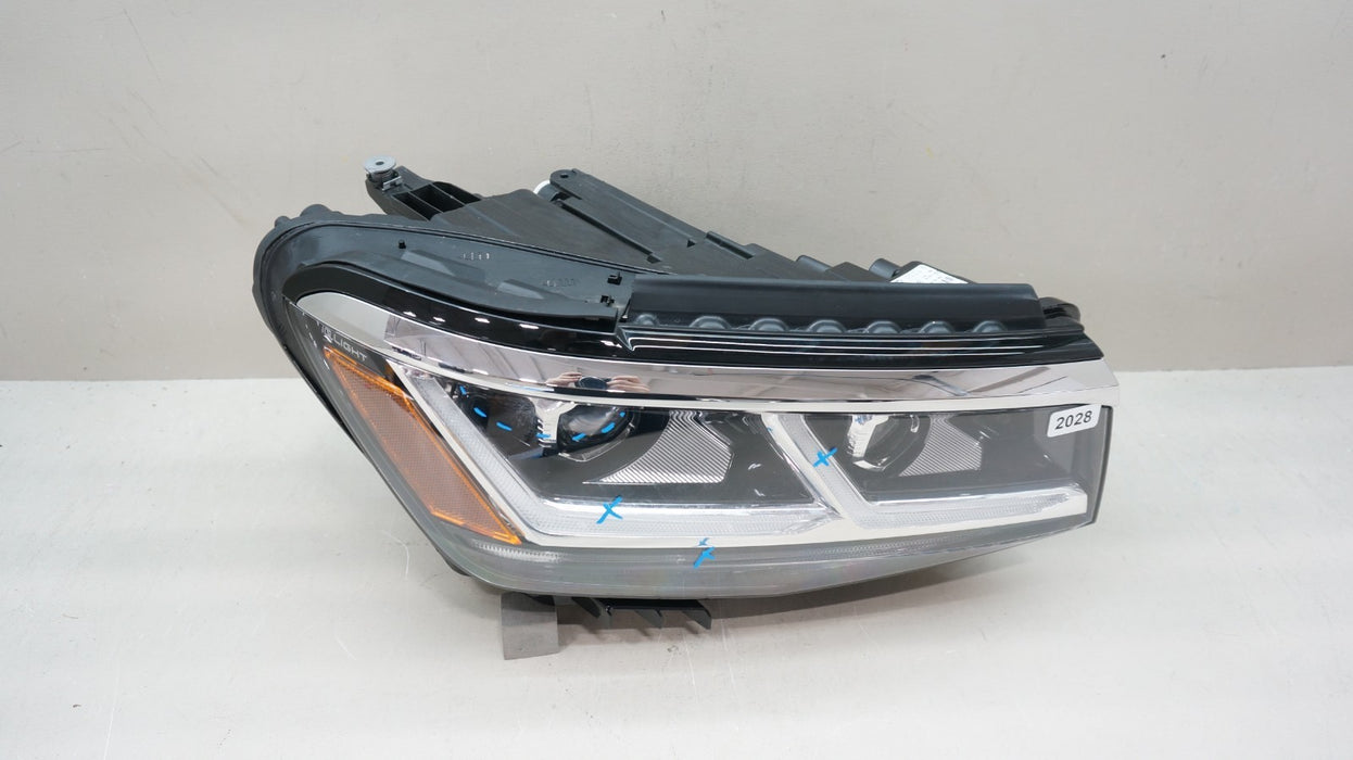 2020-2023 VOLKSWAGEN ATLAS CROSS FRONT RIGHT PASSENGER SIDE LED HEADLIGHT OEM
