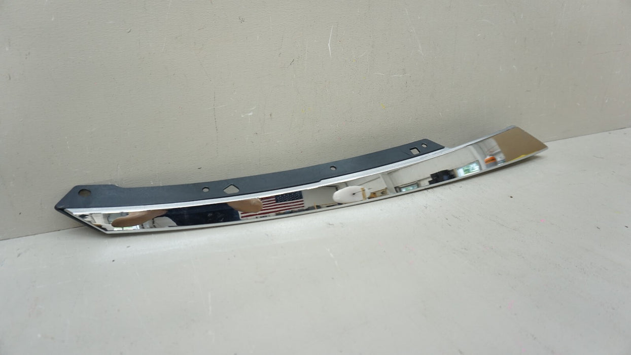 2016-2018 HONDA CIVIC FRONT RIGHT GRILLE EXTENSION MOLDING OEM 71123-TBA-A01